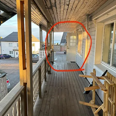 Sovesofa I Stue, Soveplasser Til To Pansiyon Harstad