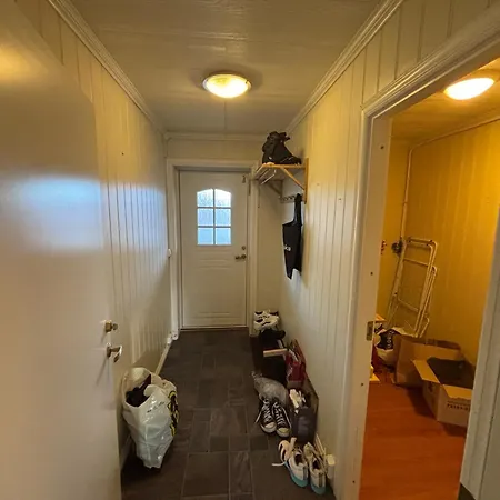 Sovesofa I Stue, Soveplasser Til To Pansiyon *